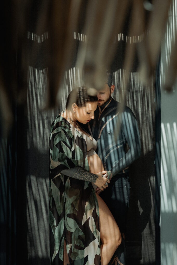 MATERNITY & FAMILY PHOTOGRAPHY