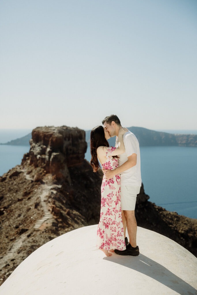 WEDDING PROPOSAL IN SANTORINI