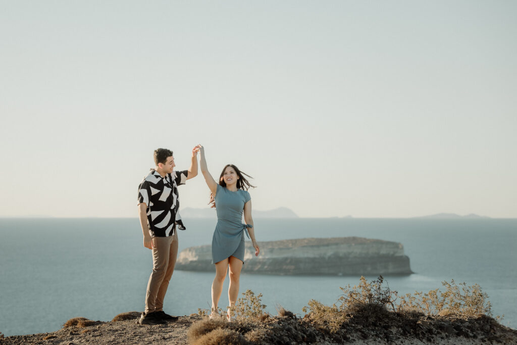 WEDDING PROPOSAL IN SANTORINI