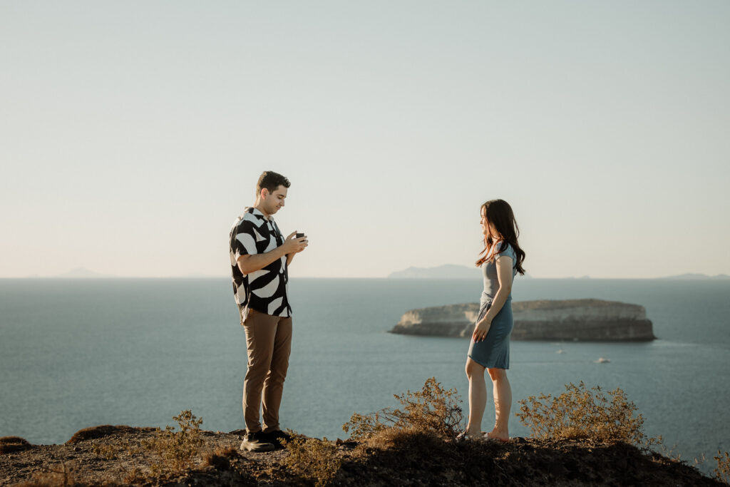 WEDDING PROPOSAL IN SANTORINI