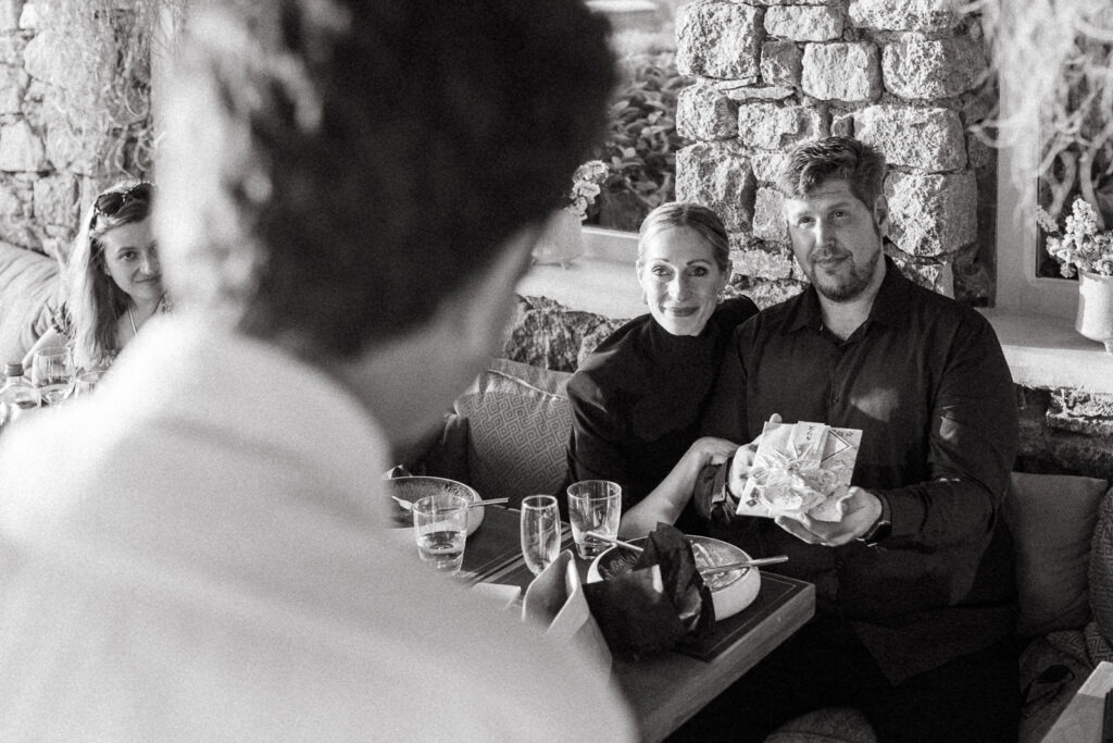 mykonos wedding photographer