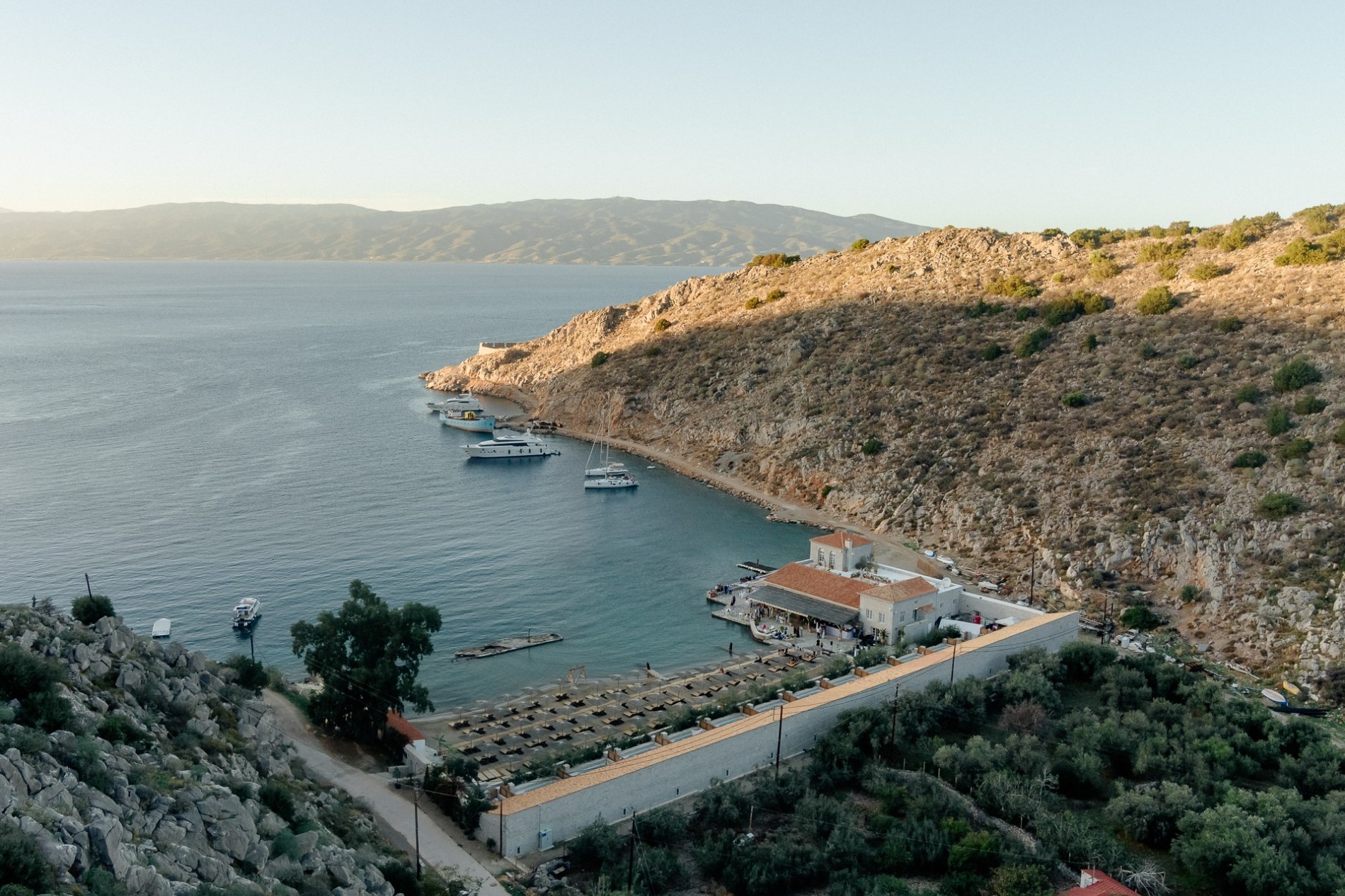 How to plan a destination wedding in Greece